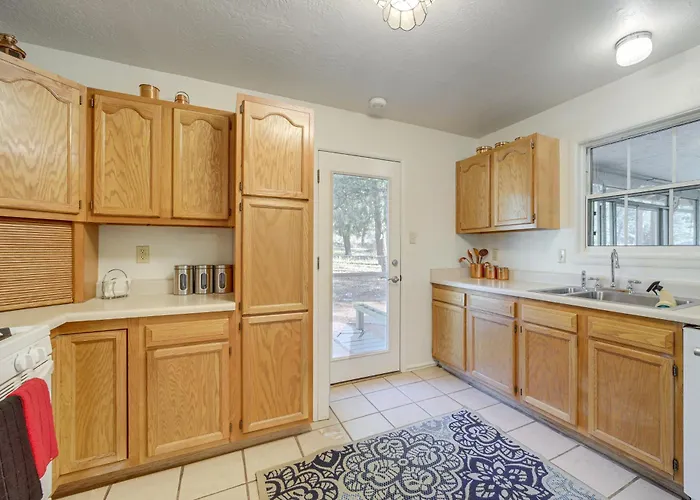 Holiday home W/ Yard & Deck: Pets Welcome! *